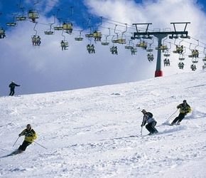 Зимние развлечения в Одессе: сноуборд, лыжи, альпинизм, моржевание